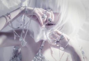 ウェブサイト（WEB）用のジュエリー＆アクセサリーファッション モデル レディース撮影、アイキャッチ画像（1o-160）