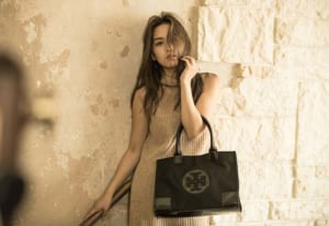 バナー（広告）用のバッグ＆小物ファッション モデル レディース撮影、アイキャッチ画像（1k-184）